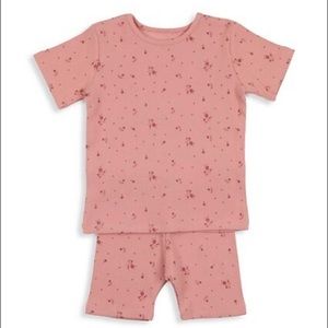 Pouf Little Girl's 2-Piece Floral Shorts Set. Size 2. Brand new; tags attached.